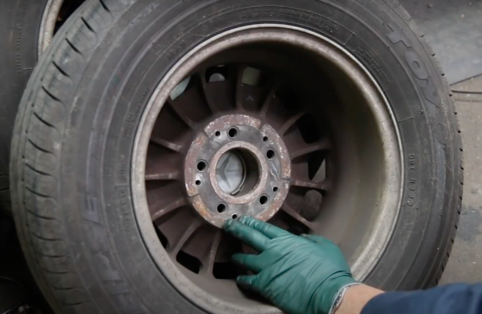 Better Way to Clean Corrosion on Alloy Wheel and Hub Mounting Surfaces